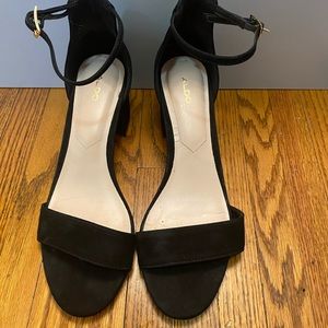 CLASSIC HIGH HEELS ANKLE STRAP SIZE 8